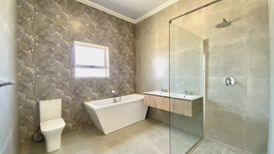 3 Bedroom Property for Sale in Velddrif Western Cape